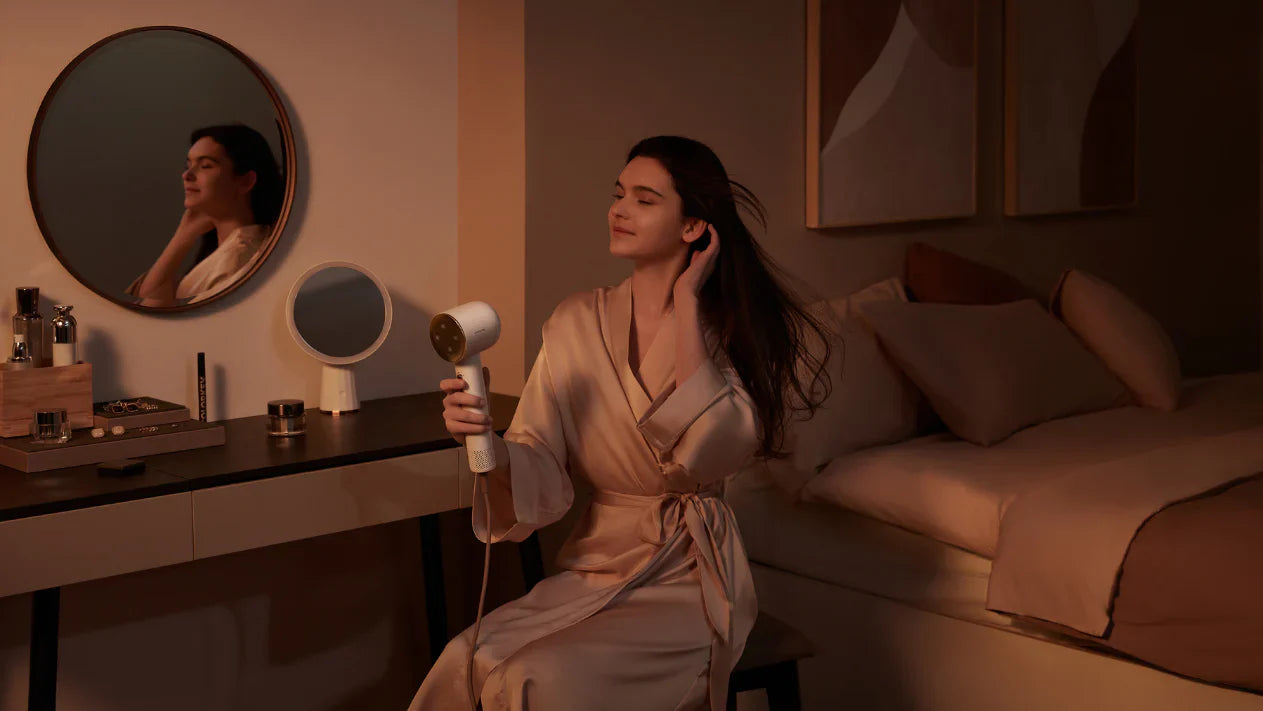 Low Heat vs High Heat: How to Dry Hair Without Damage