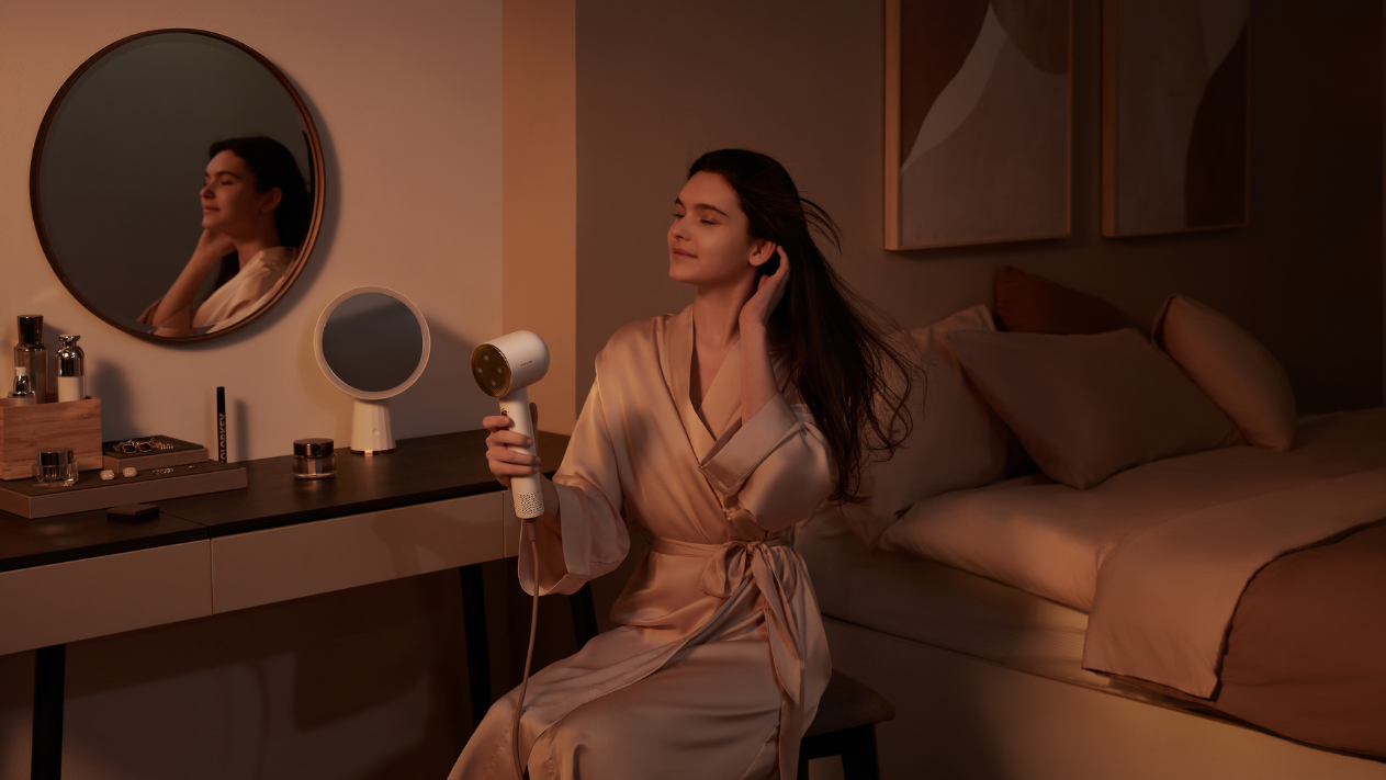 Low Heat vs High Heat: How to Dry Hair Without Damage